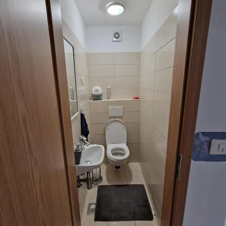 Apartment Gemuetliche, Gepflegte *