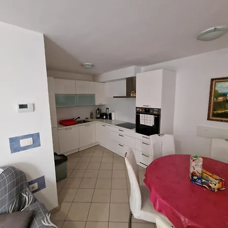 Gemuetliche, Gepflegte Apartment Izola