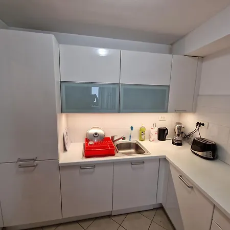 Apartment Gemuetliche, Gepflegte *