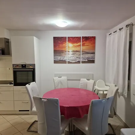 Gemuetliche, Gepflegte Izola