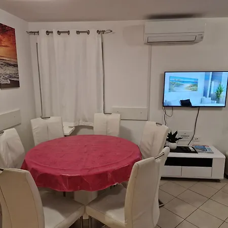 Gemuetliche, Gepflegte Apartmán